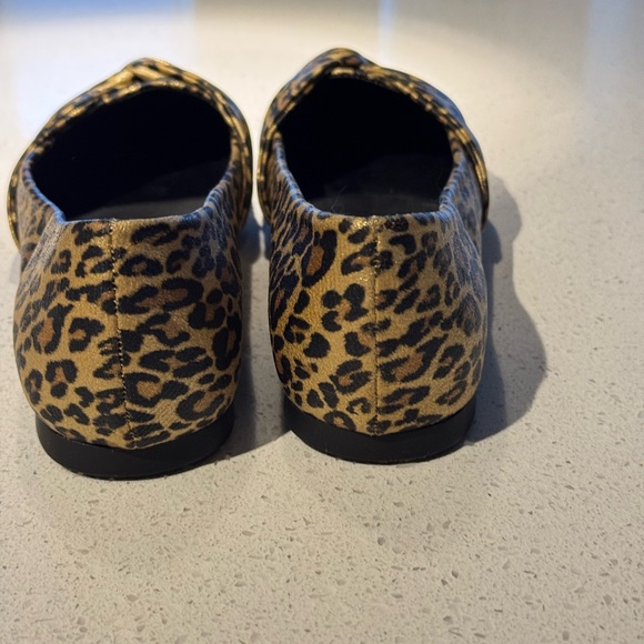 Leopard Print Women's Flats - Picture 5 of 5